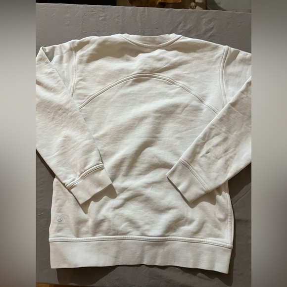 Lululemon White Crewneck Sweatshirt Minimalist Basic Cozy Pullover Size [2/XS] - Picture 3 of 3
